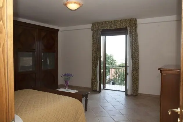 Tek Büyük Yataklı Oda, Balkon