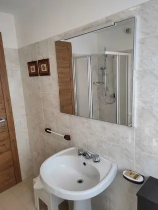 Stüdyo, Bahçe Manzaralı