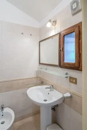 Basic Tek Büyük Yataklı Oda (La Fontana)