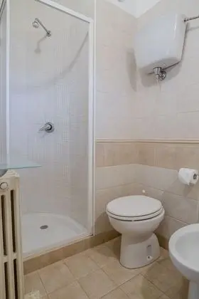 Basic Tek Büyük Yataklı Oda (La Fontana)