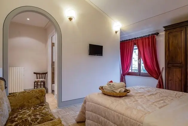 Comfort Tek Büyük Yataklı Oda (Il Rosone)