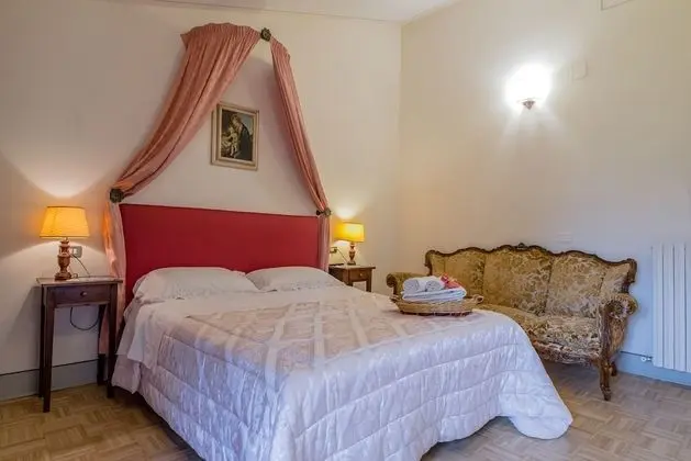 Comfort Tek Büyük Yataklı Oda (Il Rosone)