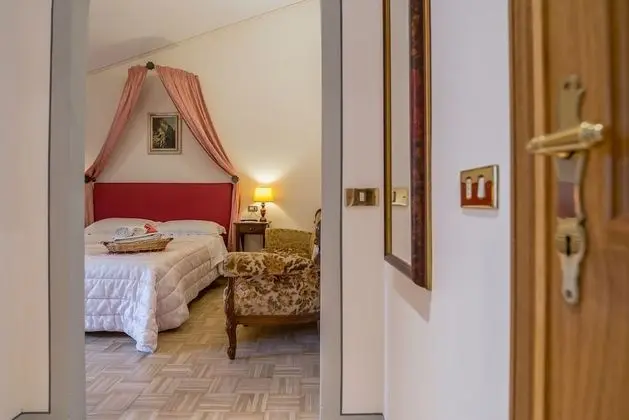 Comfort Tek Büyük Yataklı Oda (Il Rosone)