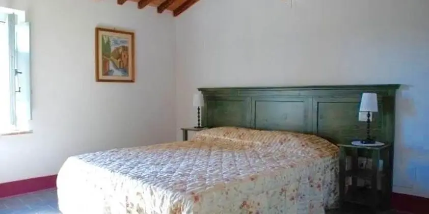 Classic Tek Büyük Yataklı Oda