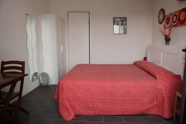 Classic Tek Büyük Yataklı Oda