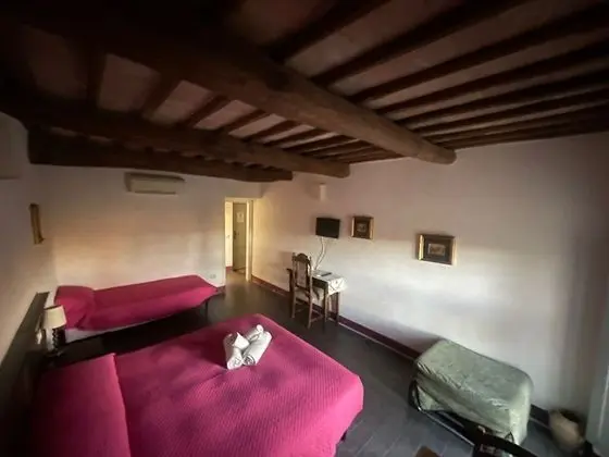 Standard Tek Büyük Yataklı Oda