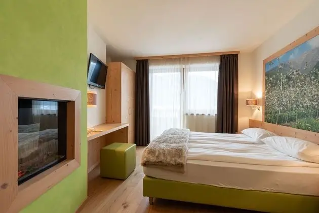 Tek Büyük veya İki Ayrı Yataklı Oda, Balkon