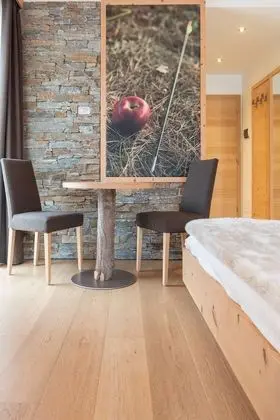 Tek Büyük veya İki Ayrı Yataklı Oda, Balkon