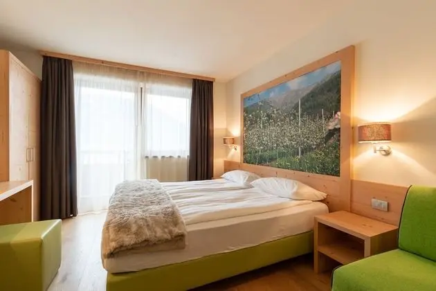 Tek Büyük veya İki Ayrı Yataklı Oda, Balkon