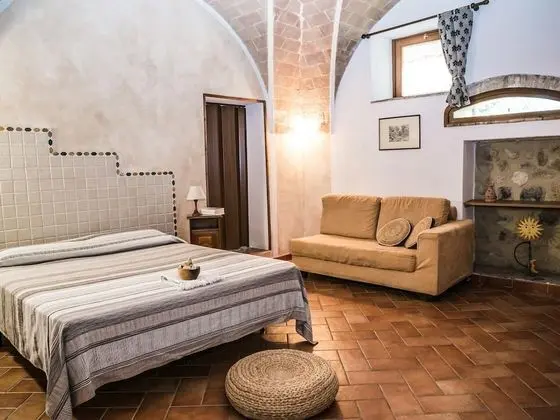 Tek Büyük Yataklı Oda