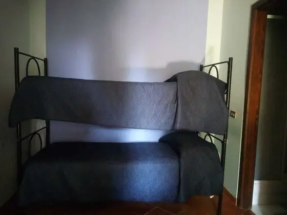Dört Kişilik Oda, Sigara İçilmez