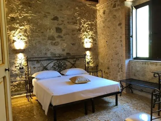 Tek Büyük Yataklı Oda (Autunno)