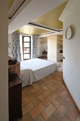 Standard Tek Büyük Yataklı Oda, Bahçe Manzaralı