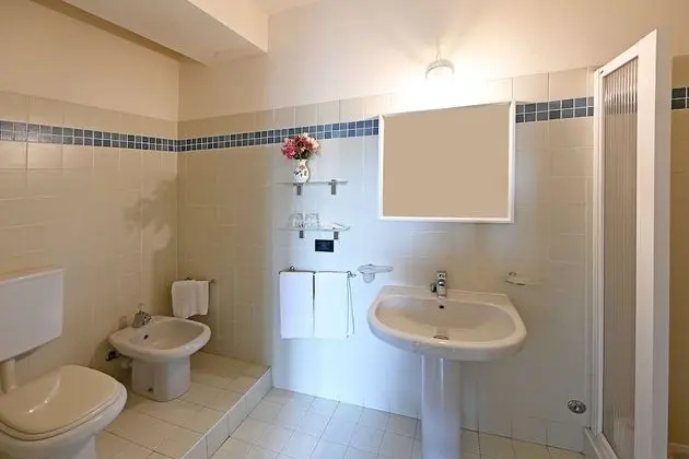 Standard Tek Büyük Yataklı Oda, Bahçe Manzaralı