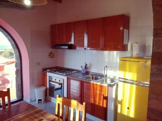 Standard Apart Daire, 1 Yatak Odası, Teras, Deniz Manzaralı (U Macasenu)