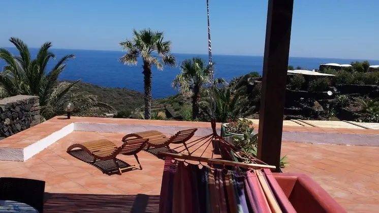 Standard Apart Daire, 1 Yatak Odası, Teras, Deniz Manzaralı (U Macasenu)