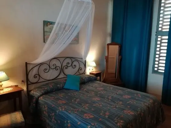 Tek Büyük Yataklı Oda