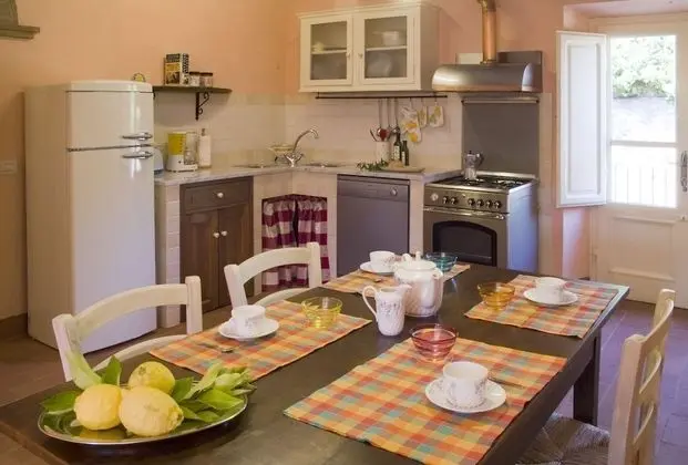 Apart Daire, 3 Yatak Odası, 2 Banyolu (Mimi)