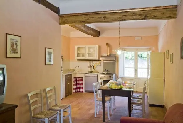 Apart Daire, 3 Yatak Odası, 2 Banyolu (Mimi)