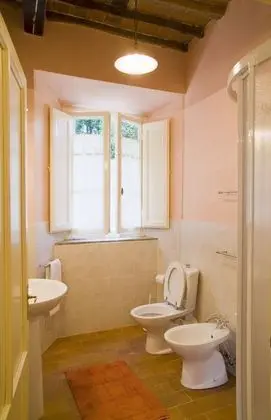 Apart Daire, 3 Yatak Odası, 2 Banyolu (Mimi)