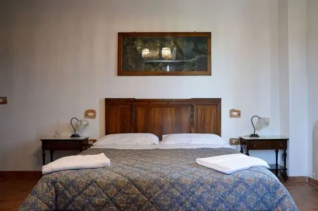 Basic Apart Daire, 2 Yatak Odası, Küçük Mutfak (Ribes)