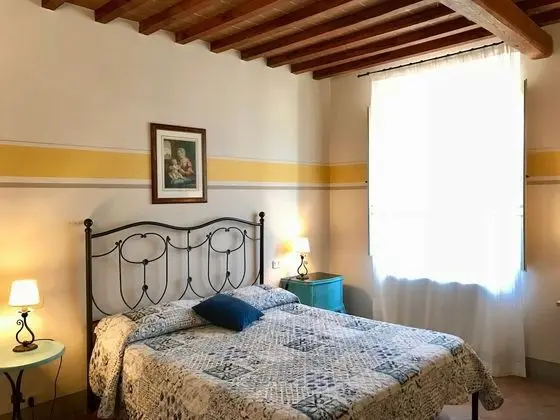 Comfort Tek Büyük Yataklı Oda