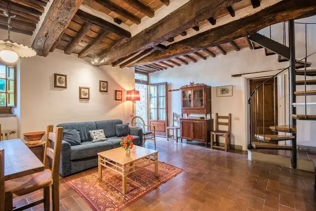 Apart Daire, 1 Yatak Odası, Küçük Mutfak (Iris)