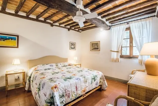 Apart Daire, 2 Yatak Odası, Küçük Mutfak (Ginestra)