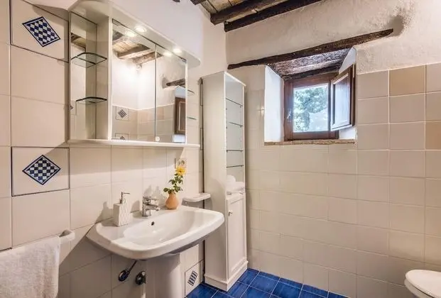 Apart Daire, 2 Yatak Odası, Küçük Mutfak (Ginestra)