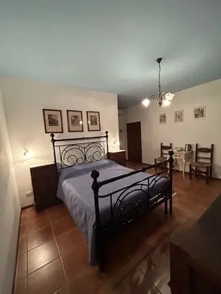 Tek Büyük Yataklı Oda, 1 Büyük (Queen) Boy Yatak (Blu)