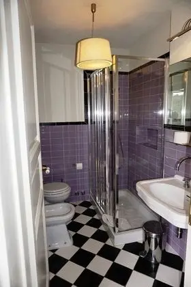 Classic Tek Büyük Yataklı Oda