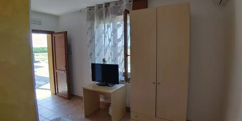 Tek Büyük veya İki Ayrı Yataklı Oda (4)