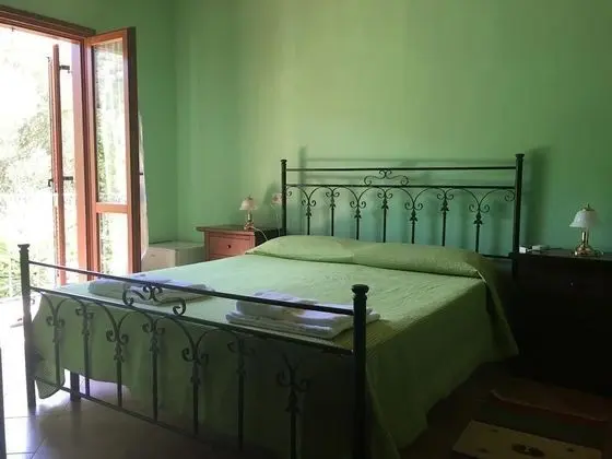 Tek Büyük Yataklı Oda