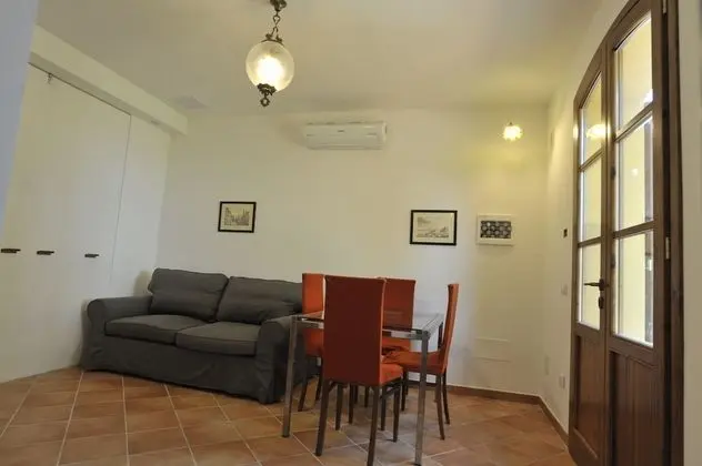 Basic Apart Daire, Balkon