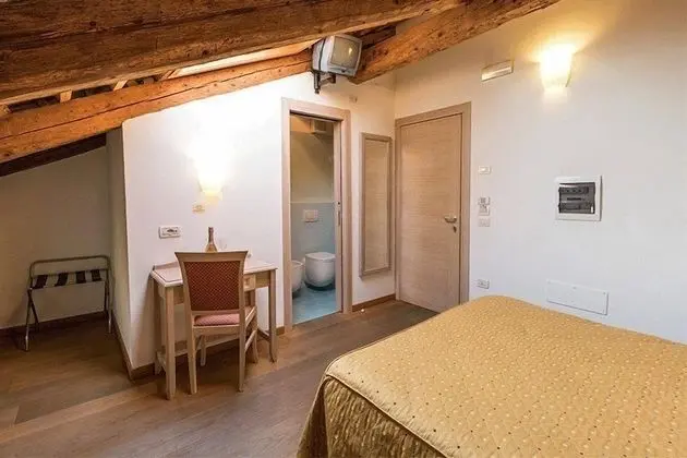 Tek Büyük veya İki Ayrı Yataklı Oda