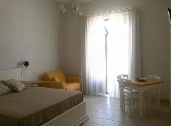 Üç Kişilik Oda