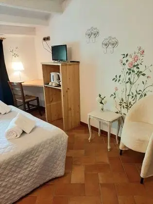 Standard Tek Büyük Yataklı Oda