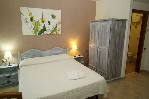 Comfort Tek Büyük Yataklı Oda