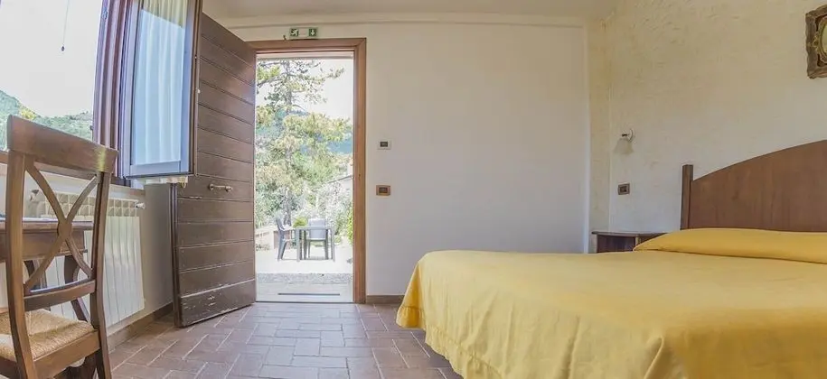 Basic Tek Büyük veya İki Ayrı Yataklı Oda