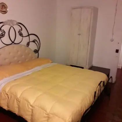 Basic Tek Büyük Yataklı Oda, Özel Banyo, Avlu Manzaralı