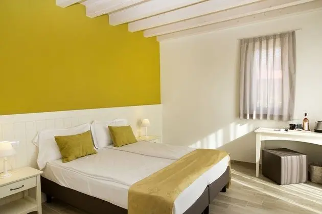 Deluxe Tek Büyük veya İki Ayrı Yataklı Oda, Teras, Ek Bina