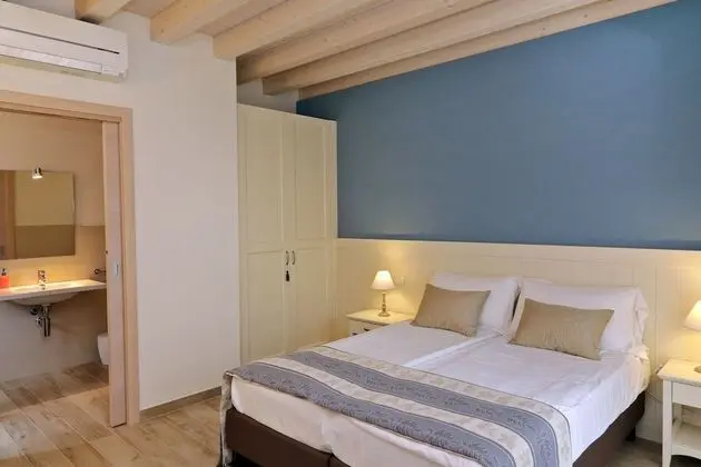 Deluxe Tek Büyük veya İki Ayrı Yataklı Oda, Teras, Ek Bina