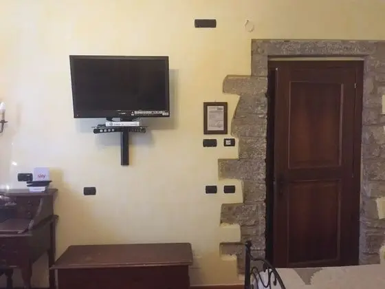 Üç Kişilik Oda