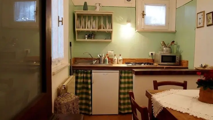 Ev, 2 Yatak Odası, Bahçe Manzaralı, Ek Bina