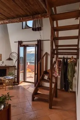 Tek Büyük Yataklı Oda, Teras, Bahçe Manzaralı