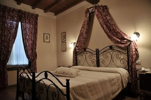 Classic Tek Büyük Yataklı Oda