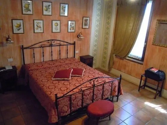 Classic Tek Büyük Yataklı Oda