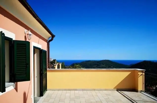 Deluxe Tek Büyük Yataklı Oda, Kısmi Deniz Manzaralı (Lavanda)