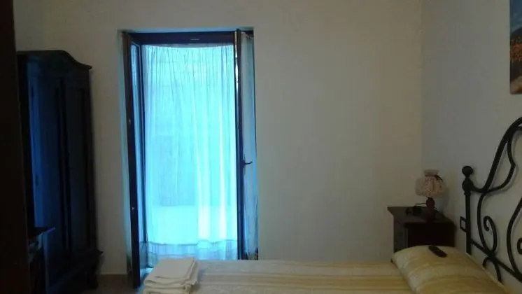 Üç Kişilik Oda, Teras