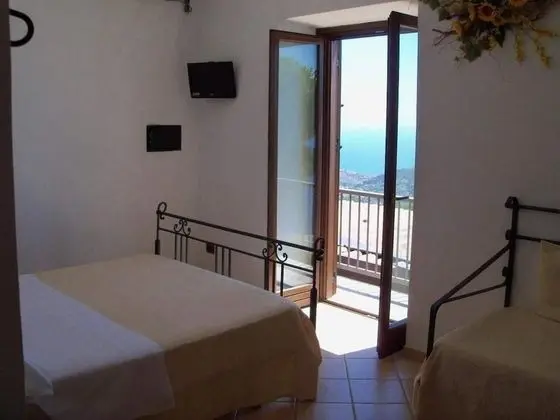 Tek Büyük Yataklı Oda, Deniz Manzaralı